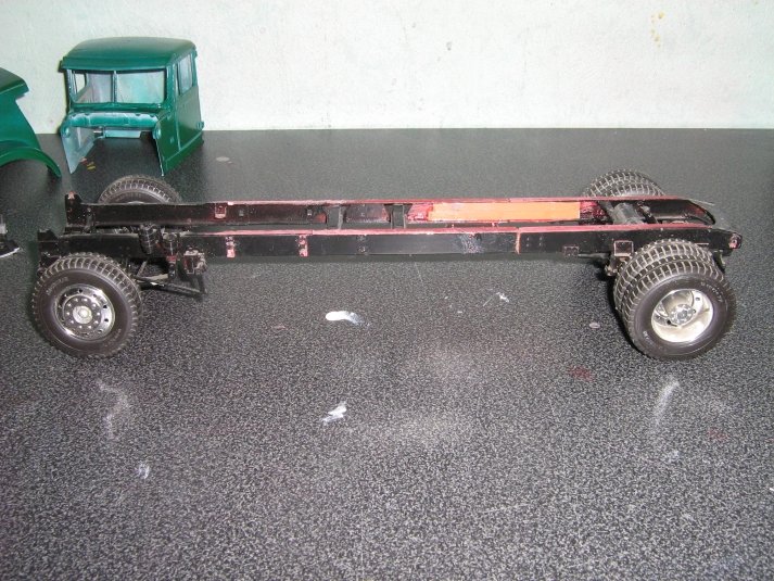 White-Truck 7k36tg2ec0w